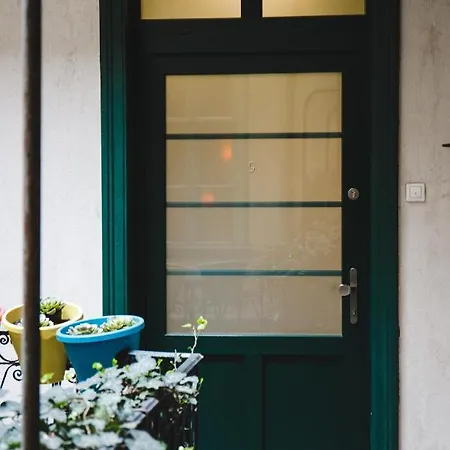 Prime Location Stylish Flats Appartement