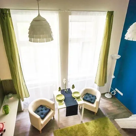 Prime Location Stylish Flats Lejlighed