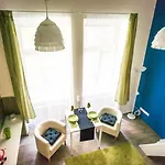 Prime Location Stylish Flats Lejlighed